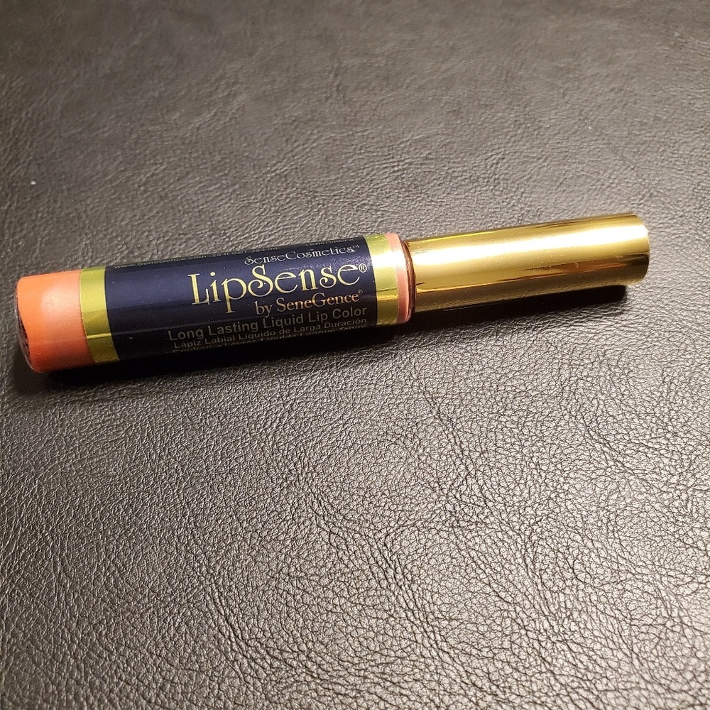 Lip gloss